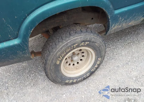 1996 Chevrolet S Truck S10 из США, поврежденный, VIN 1GCDT19W3T8136442